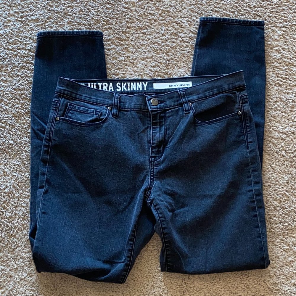 DKNY Jeans Ave B Ultra Skinny Black Pants.